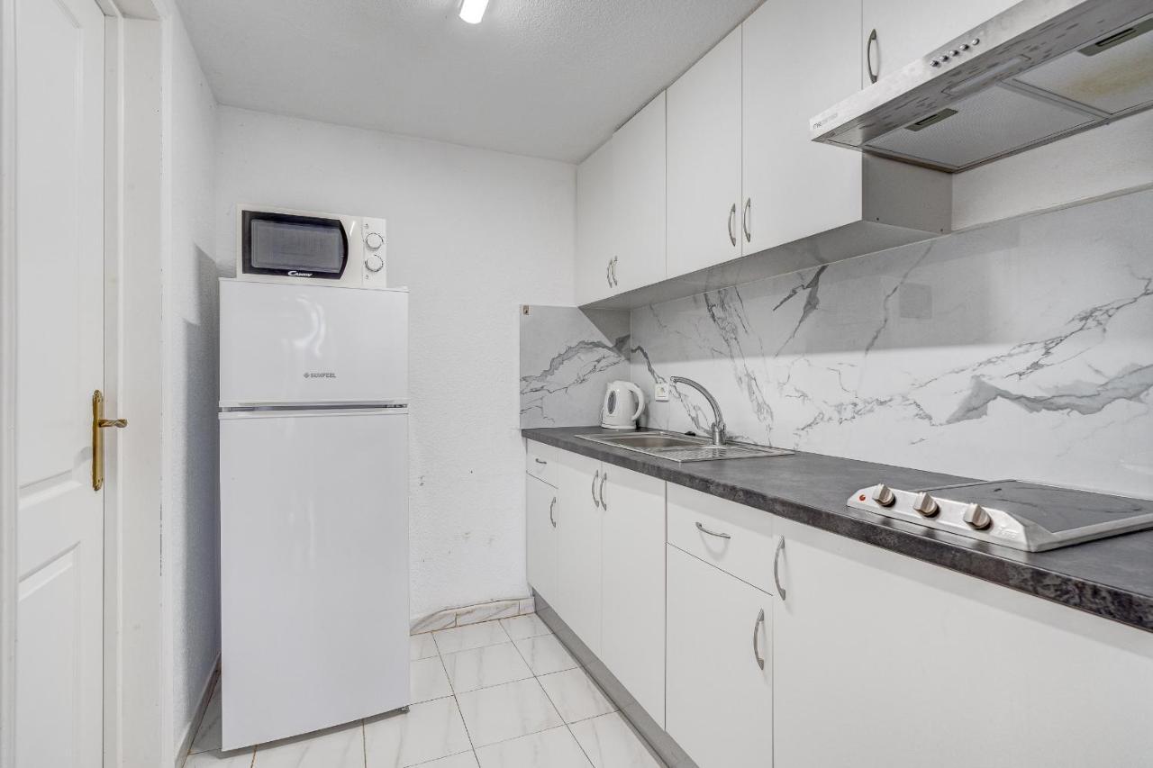 Studia Port Royale Apartment Arona  Ngoại thất bức ảnh